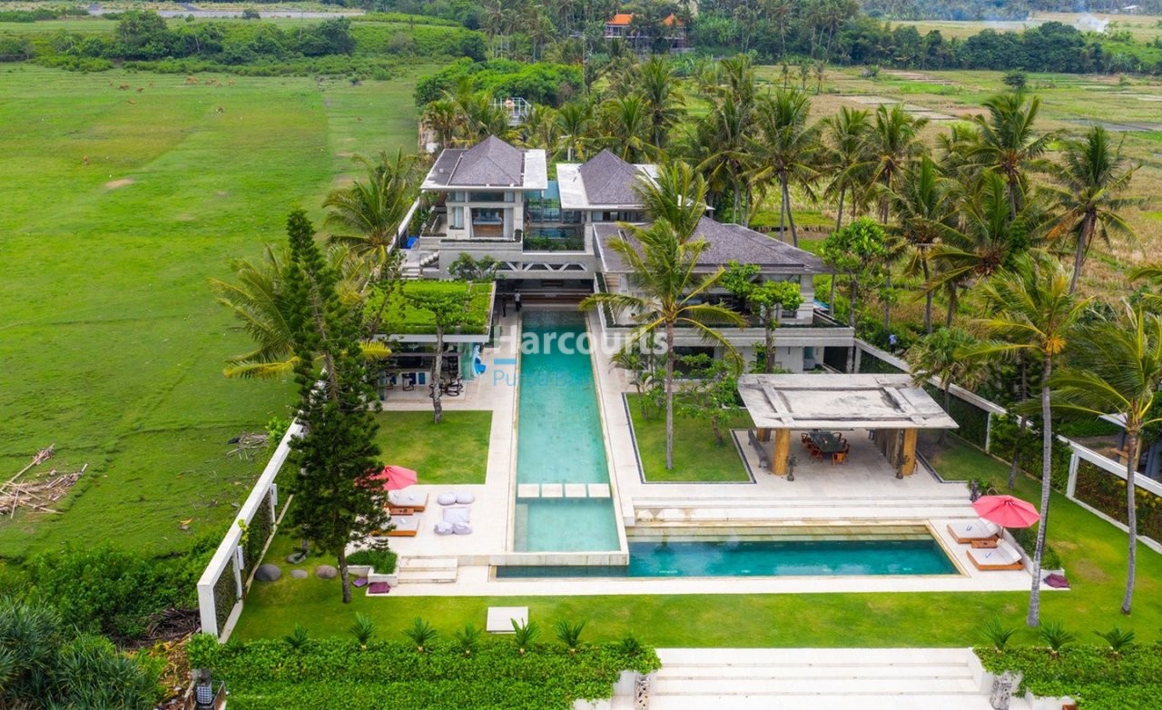 Spectacular Beachfront Freehold Villa Tropical Modern