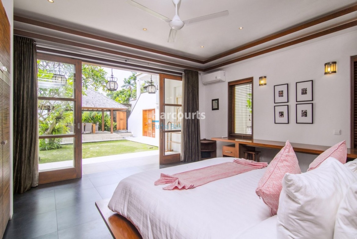 This Classically Styled Modern For Sale 1