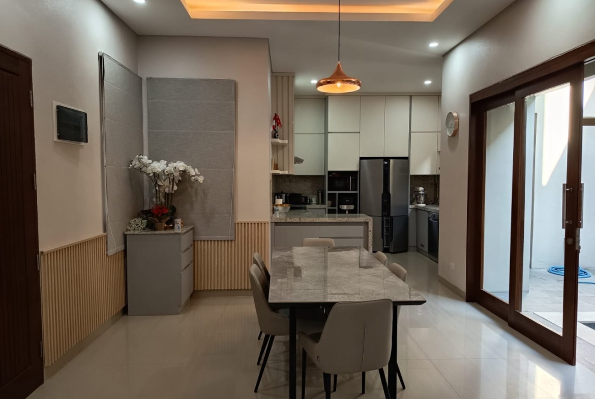 Completed This Stylish Two Storey Luxury Living