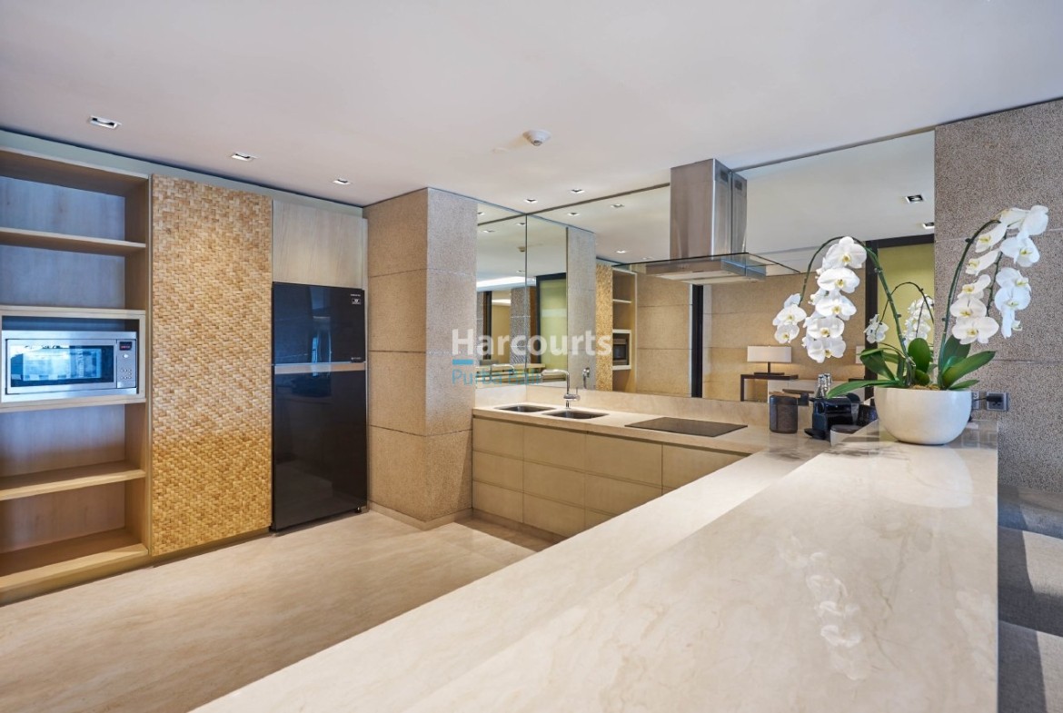 Experience Refined Resort Living Holiday Rental
