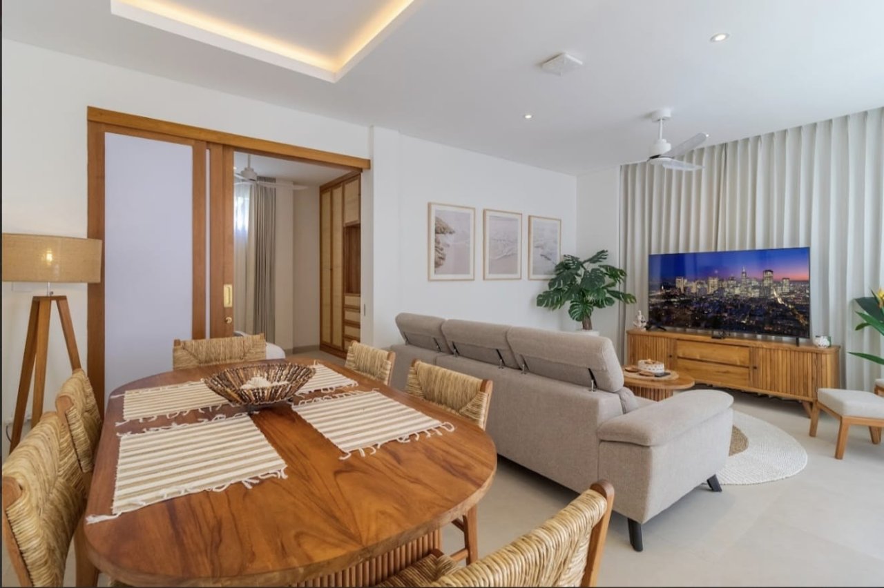 Experience Refined Tropical Living Property Investment