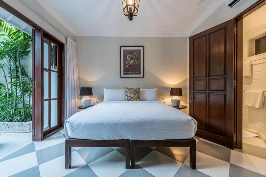Ideally Positioned Famous Jalan Freehold Ownership