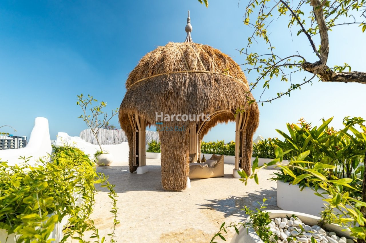 Located Peaceful Coastal Village Luxury Living