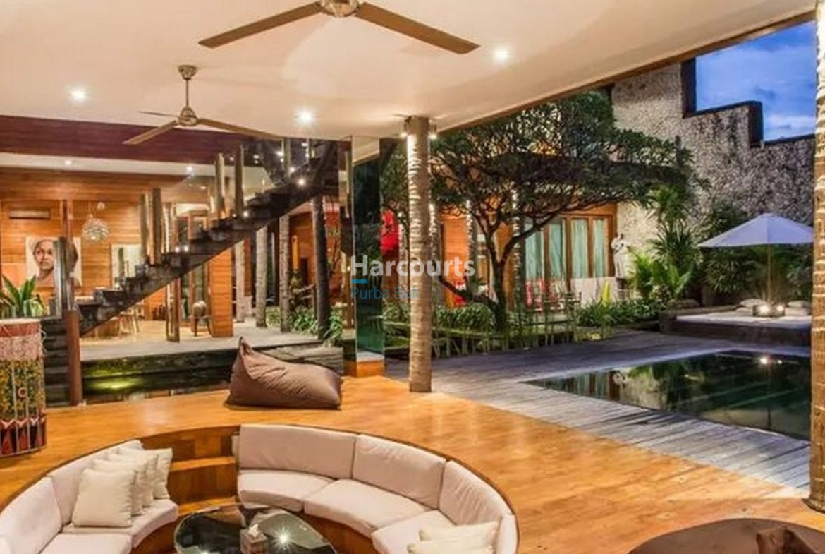 Luxurious Villas Like This Leasehold Opportunity