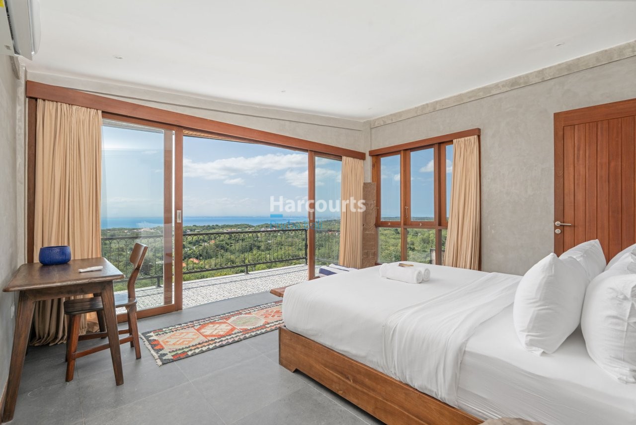 Set Within Highly Desirable Luxury Living