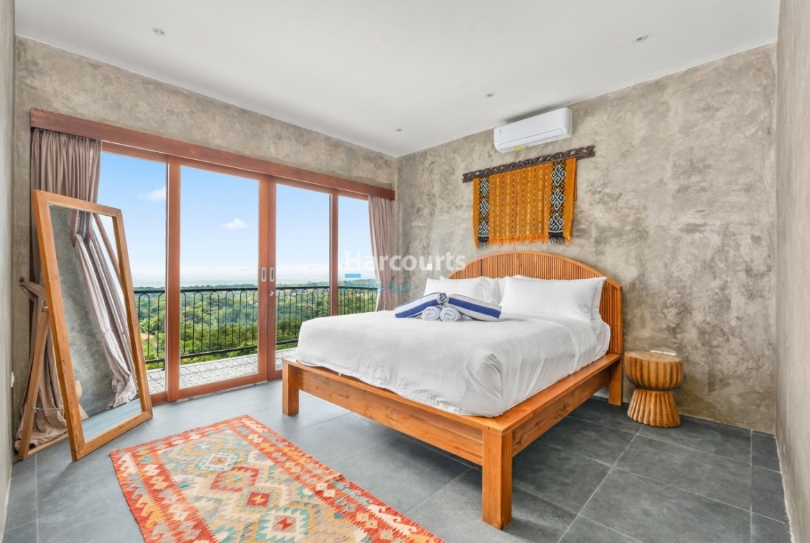 Set Within Highly Desirable Tropical Modern
