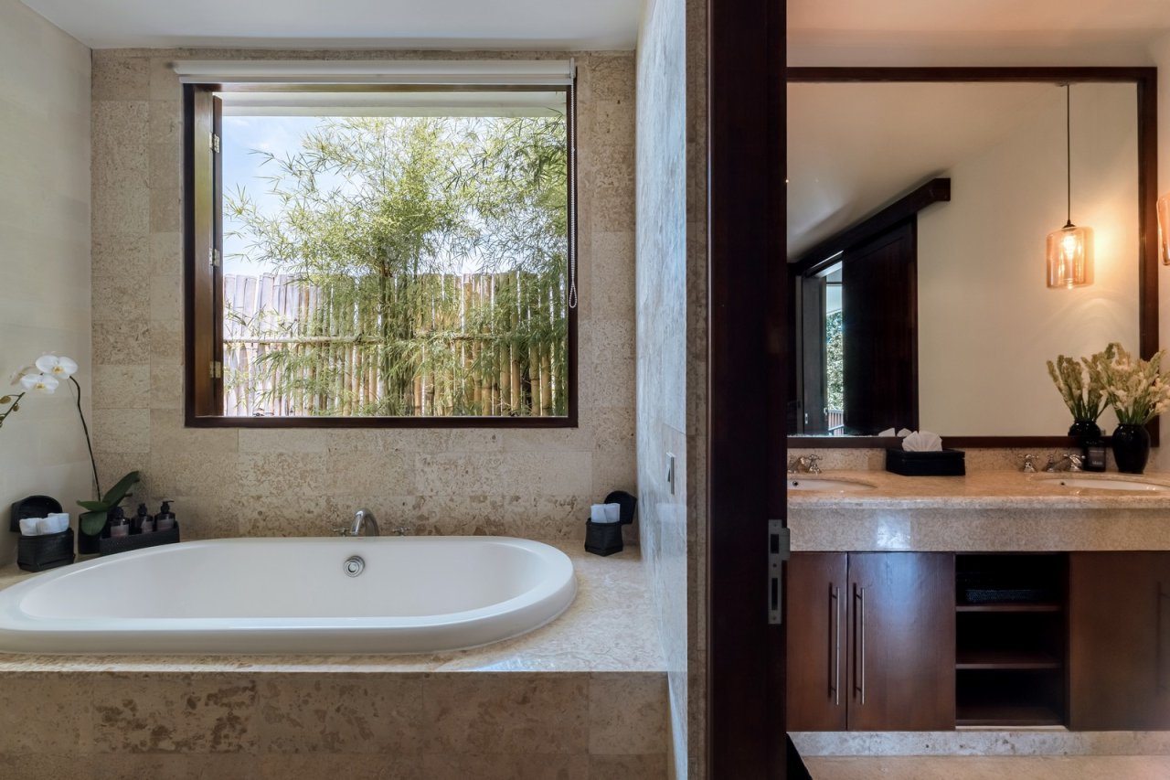 Substantial Luxury Villa Heart Bali Home