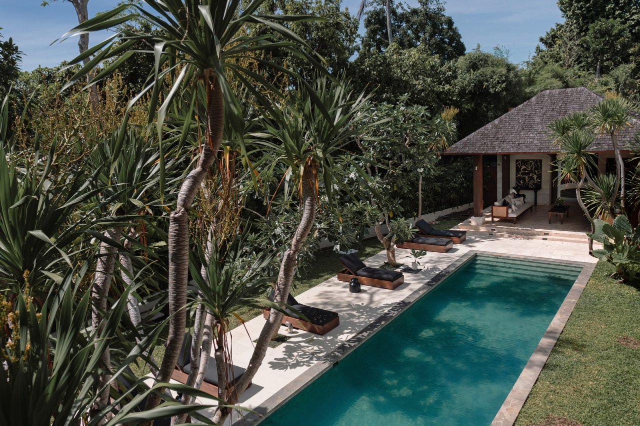 Substantial Luxury Villa Heart Leasehold Opportunity 1