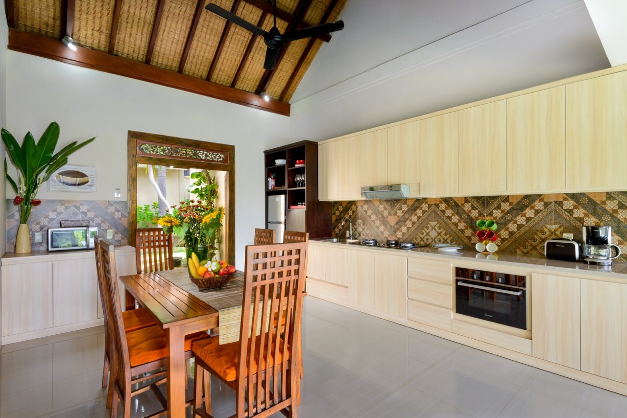 Ten Bedroom Freehold Estate Property Investment