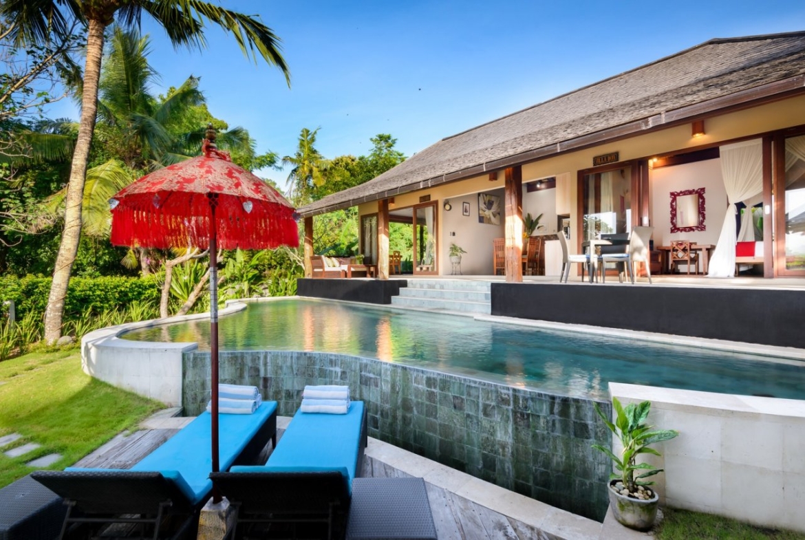 Ten Bedroom Freehold Estate Ricefield View