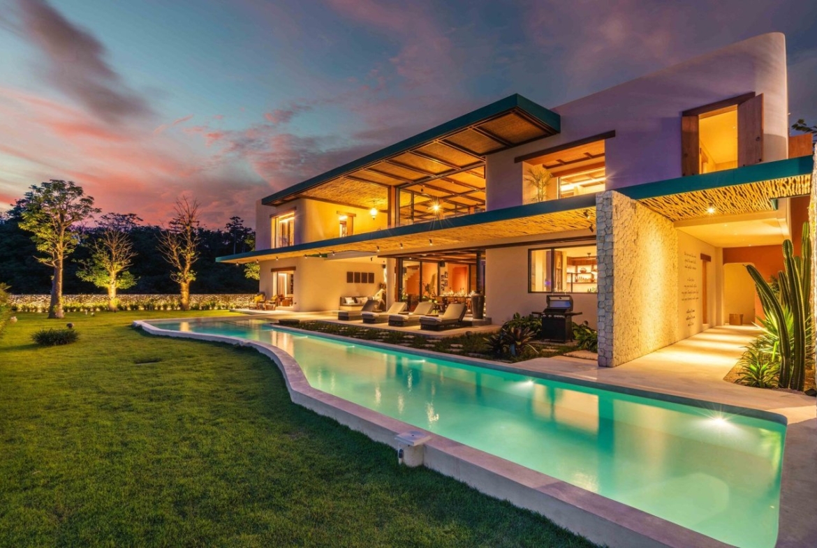 There Luxury Villas Then Luxury Living 1