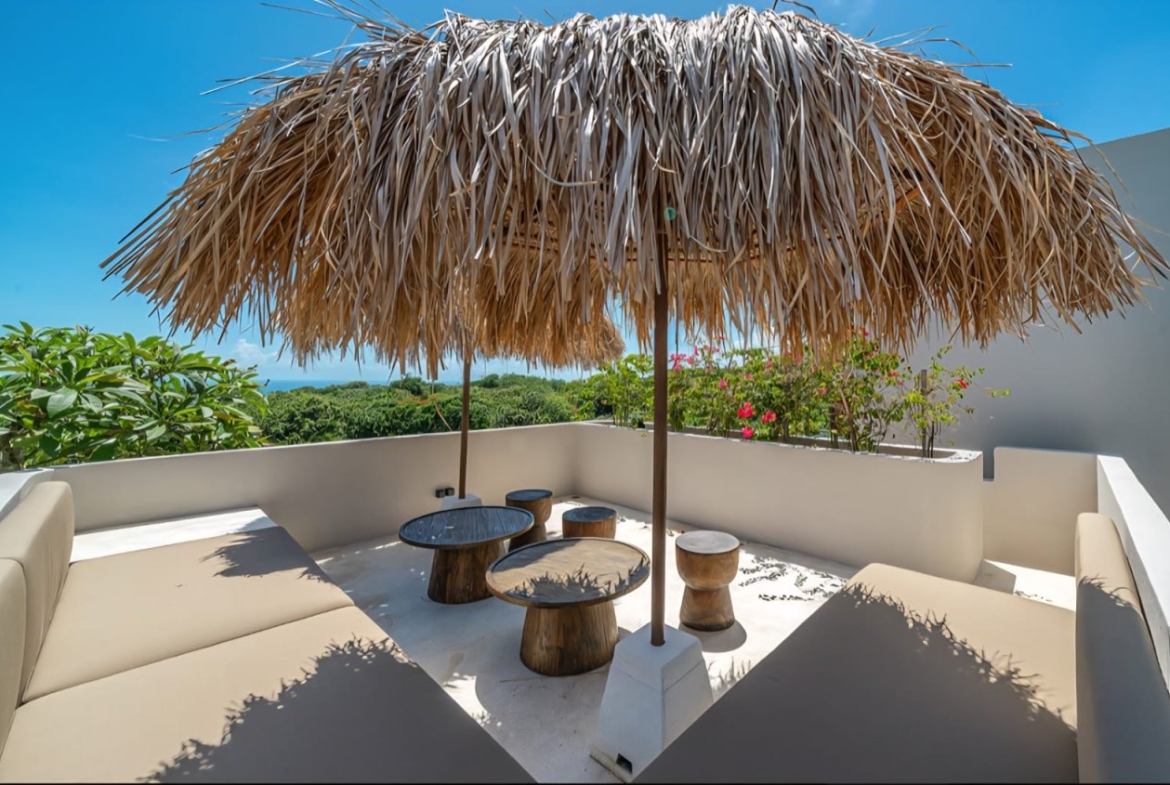 There Luxury Villas Then Swimming Pool