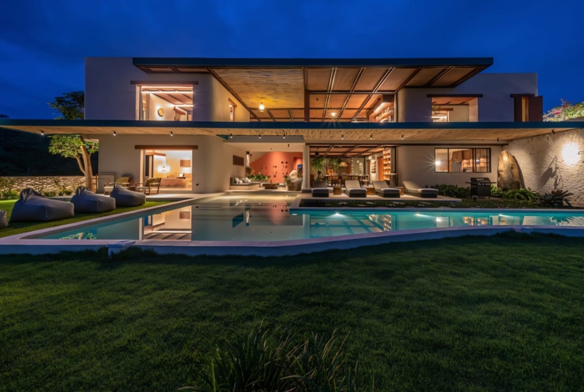 There Luxury Villas Then Tropical Modern